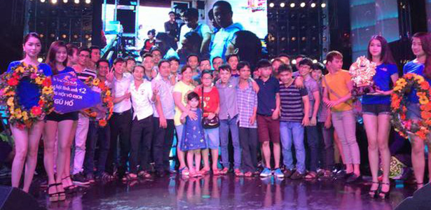 nhung-tinh-cam-tu-the-gioi-ao-buoc-ra-doi-thuc